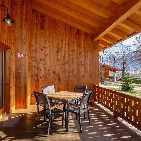 Kemp Lazy Bee Village 3*
