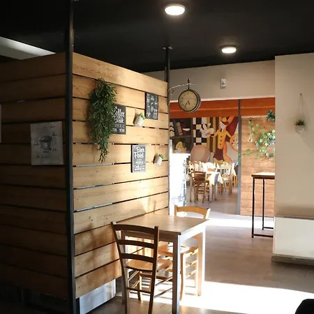 Lazy Bee Village Kemping