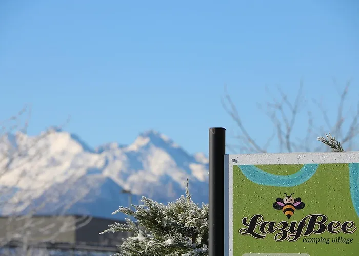 Lazy Bee Village 营地